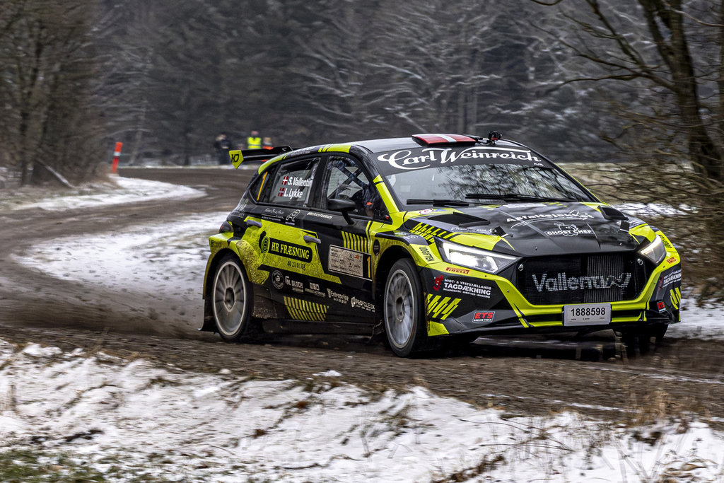 Simon Vallentin og Line Lykke Jensen startede i et forrygende tempo og tog føringen fra start, men en regnefejl satte dem tilbage, så de måtte lade sig nøje med en tredjeplads i RC2-klassen
(Foto: Mark Lundemann Nielsen)